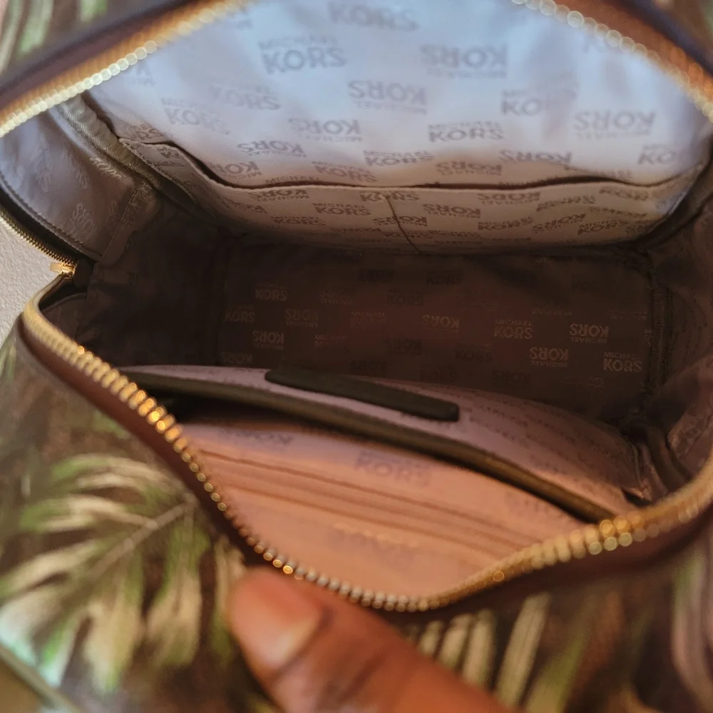 Michael Kors medium Backpack - Picture 6 of 12